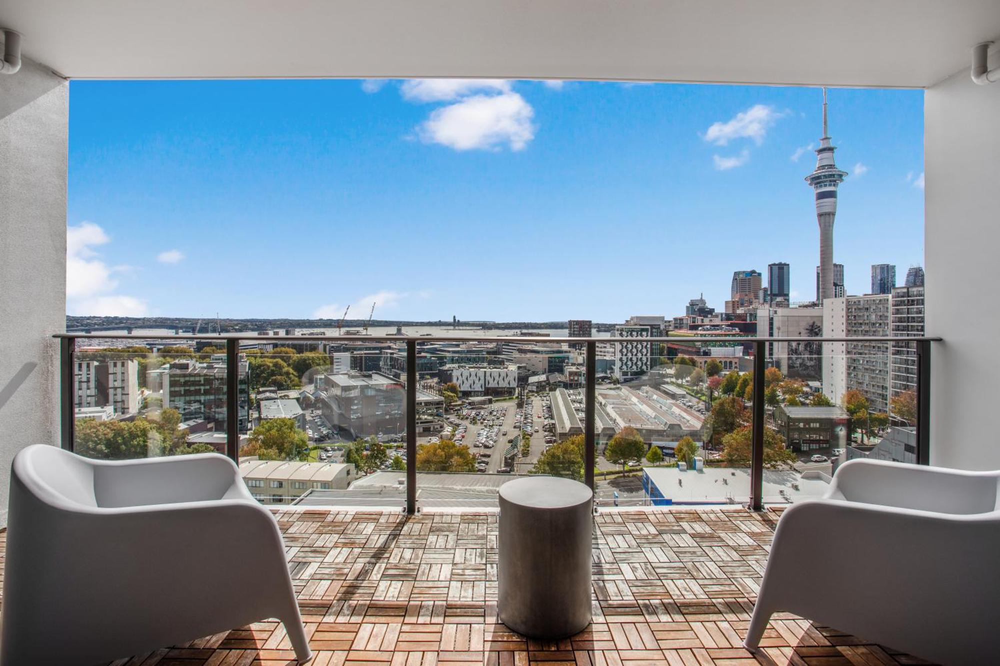 Skyline Serenade Apt With Skycity View And Parking Auckland Exterior foto